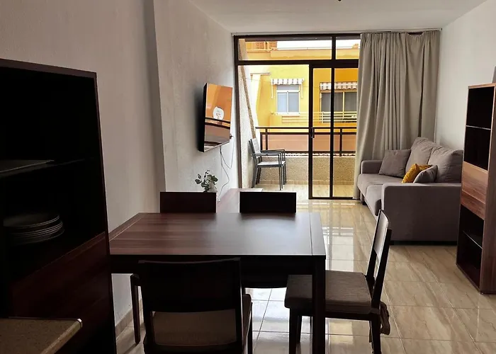 Royal Holiday, Cristianos Apartment *